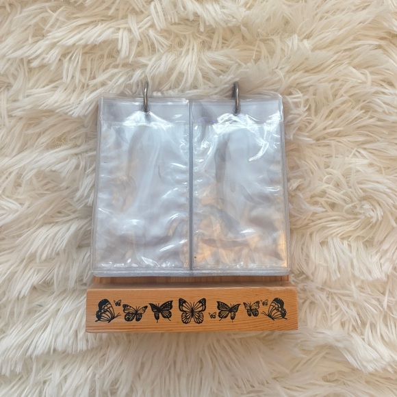 Urban Outfitters Butterfly Flip Photo Album - Mini Instax polaroids - Picture 1 of 2